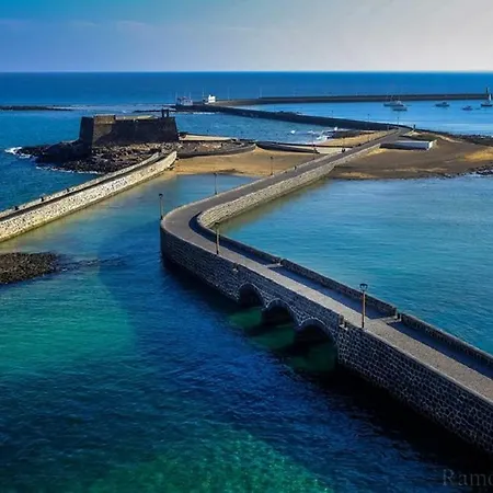 Arrecife Sands- Seafront Apartment - Sea Views - Private Underground Parking Zewnętrze zdjęcie