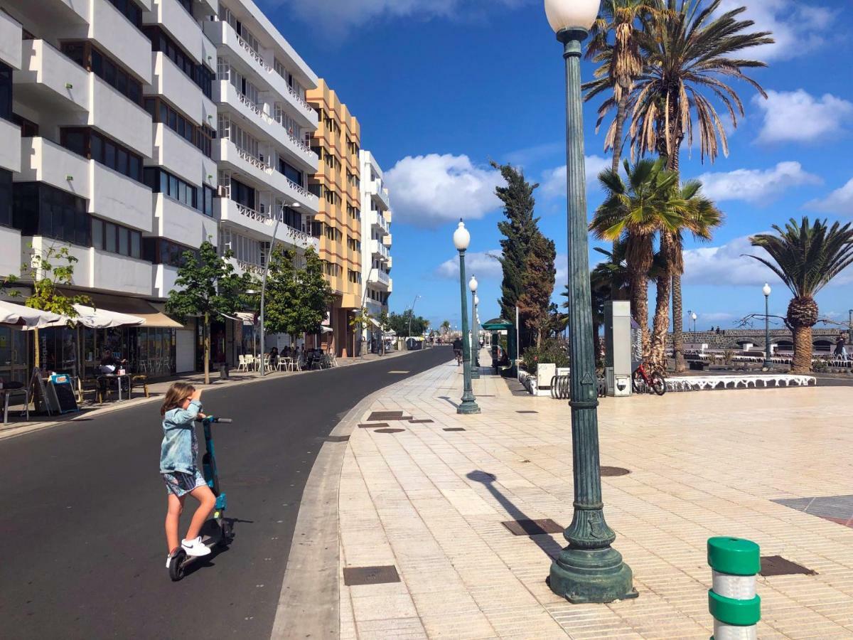 Sands- Seafront - Sea Views - Private Underground Parking Apartment Arrecife (Lanzarote)